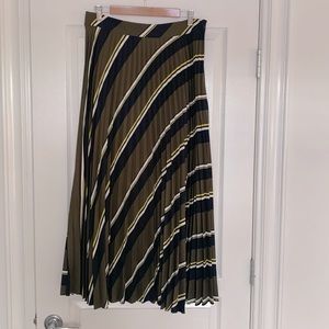 BNWOT Next maxi skirt size US 10